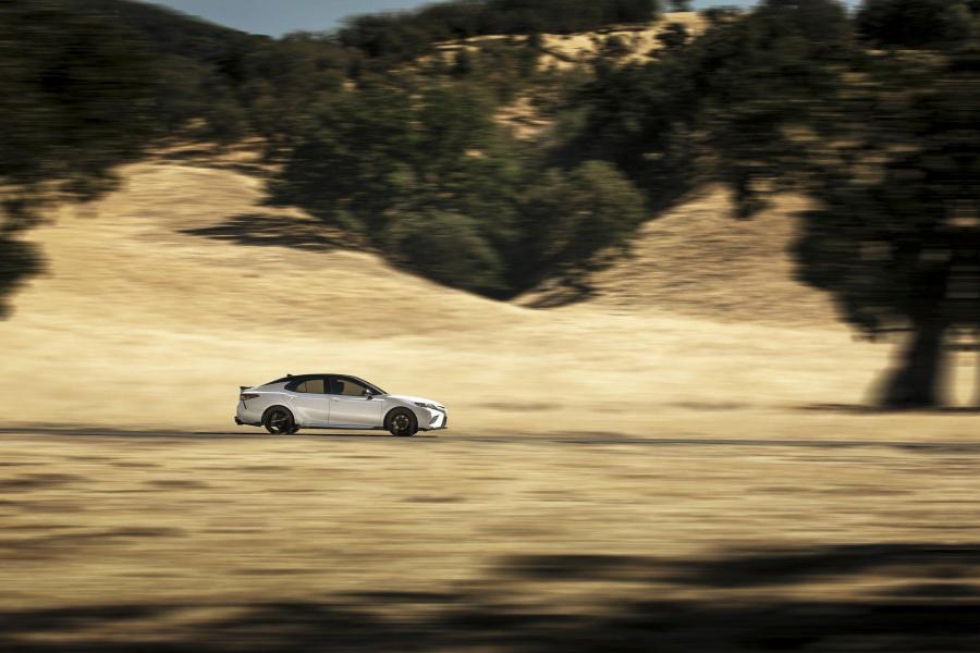  Toyota Camry TRD 2019 года  (NA) (фото 2 из 23)